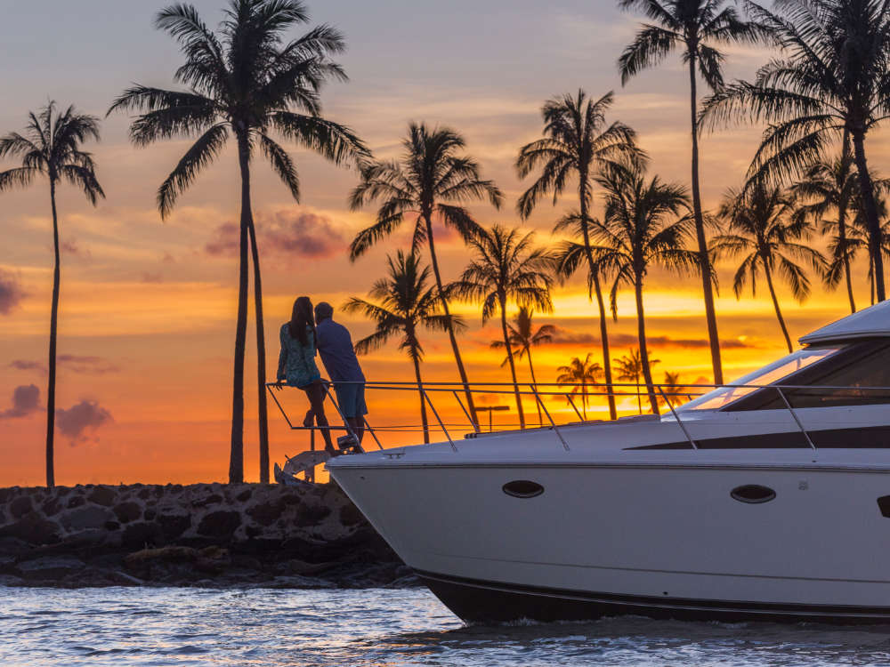 About Waikiki Sunset Cruise